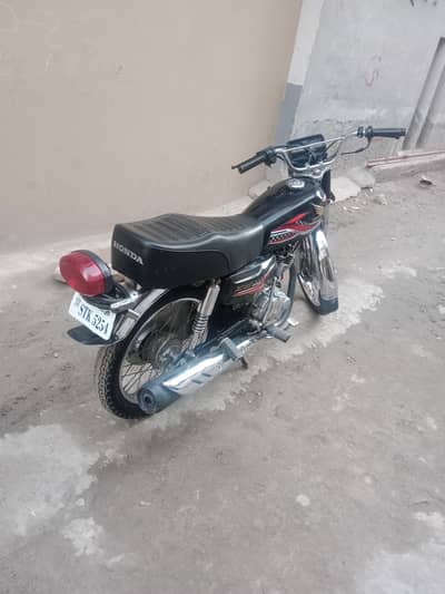 Honda 125 11 modal