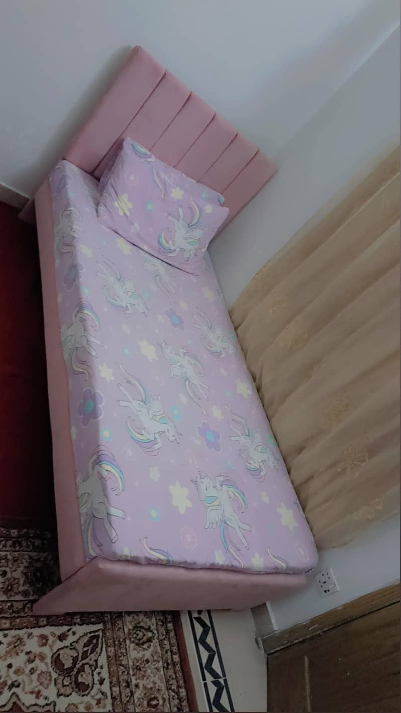 Single bed 1