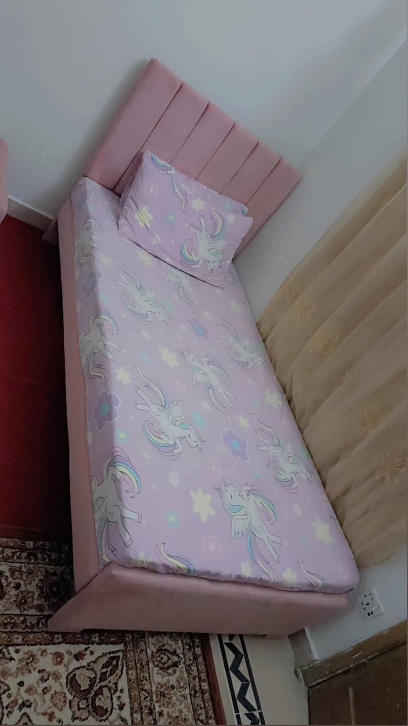 Single bed 5