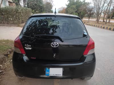 Toyota Vitz 2010