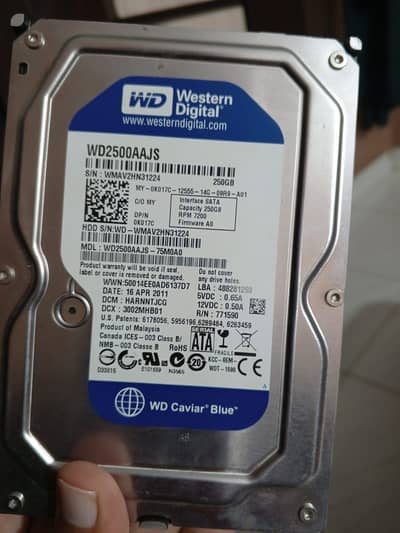 Hard Disk for Sale. 250 gb and 320 gb.
