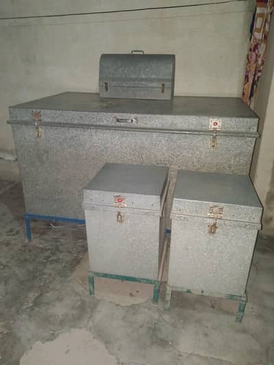 Used trunks Matel