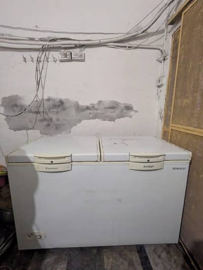 urgent waves deep freezer for sale