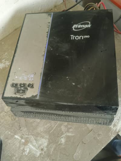 800 watt ups with battery