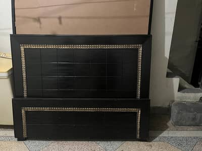 double bed in very good condition
