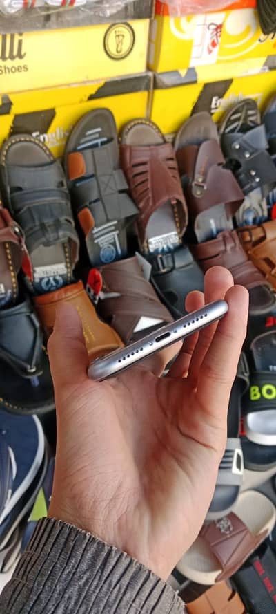 Iphone 11 for sale only serious buyer contact