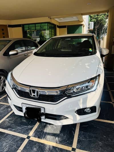 Honda City Anniversary Edition 2025 – Taffeta White