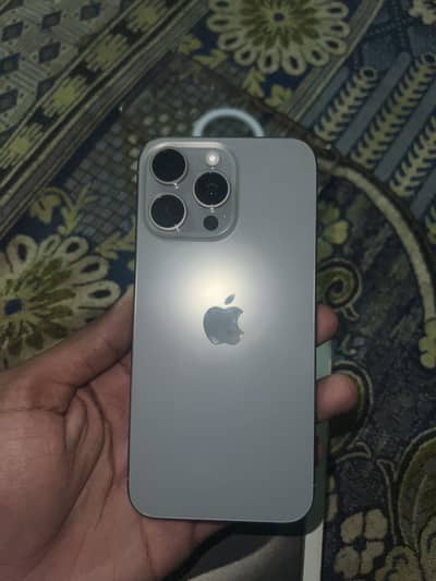 Iphone 15 pro max jv with box