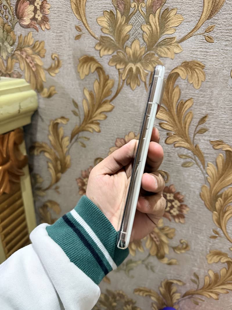 Google pixel 8 Pro 2