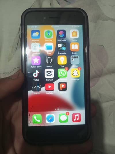 IPHONE 7 32 GB VERY GOOD CONDITION FINGER WORKING TOUCH GLASS CRACKED