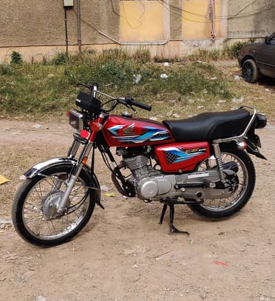 Honda 125 / 24 model / urgent sale