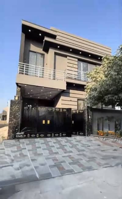 AA Ext 5 Marla Brand New House Available For Sale