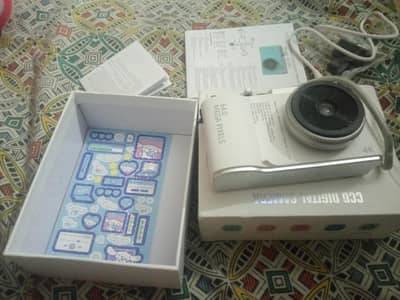 CCD DIGITAL CAMERA FOR SALE