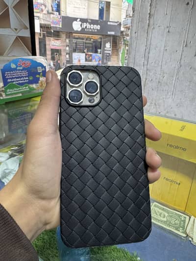 I PHONE 12 PRO MAX WATER PACK  68K