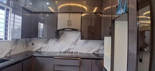 GULBERG RESIDENCIA 7m UPPER FLOOR FOR RENT