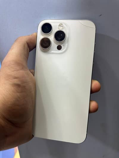 iPhone 15 pro max white