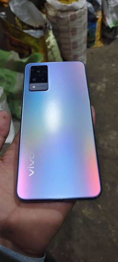 vivo v21