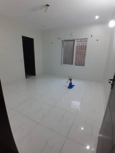 BRAND NEW 2 BED DRAWING 1ST FLOOR FLAT