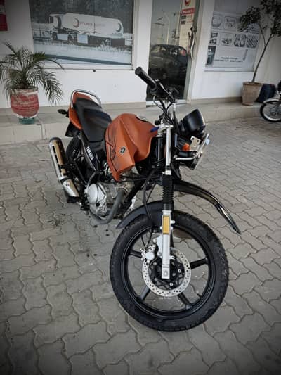 Yahma YBR 125 G. ( 2024 )