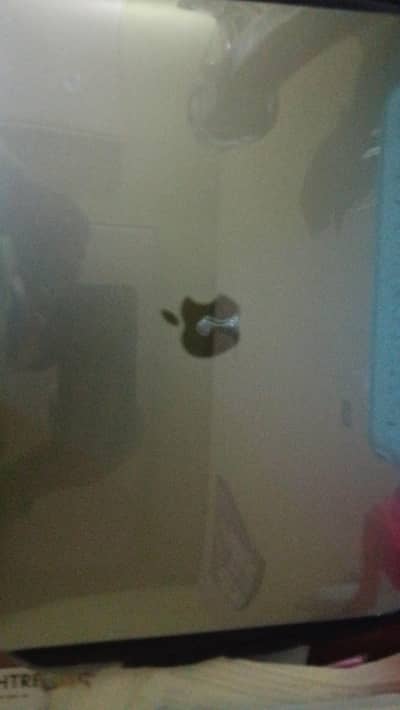 macbook air 2019 model 128gb storge ram 8 11 inch