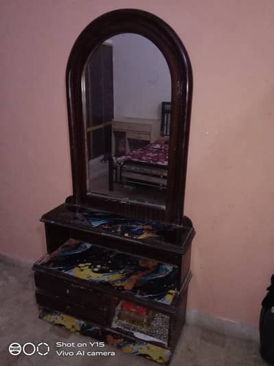 dressing table