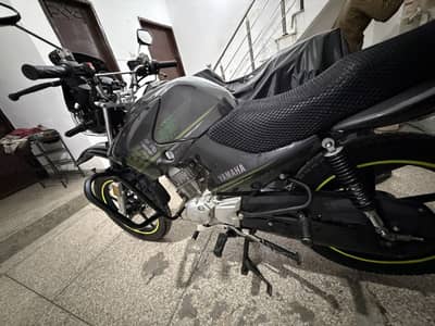 Yamaha YBR 125G | 2023