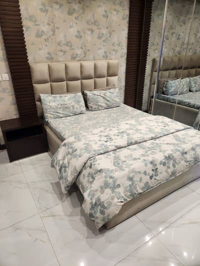 Premium Queen Size Bed + MoltyFoam Mattress + 2 Side Tables Descript