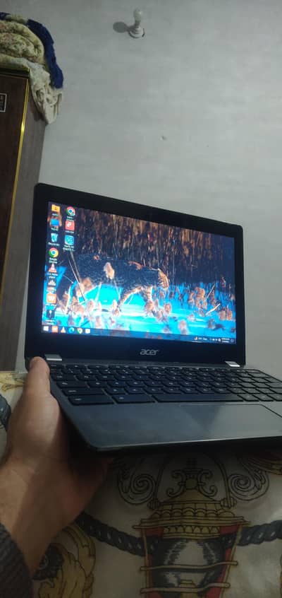 Acer Chromebook 4/128 New condition little bit used