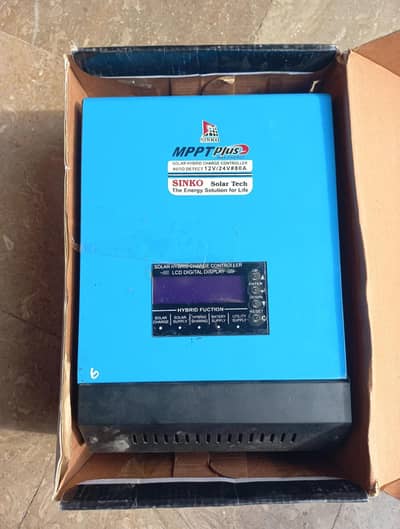 MPPT solar panel Charger 80A