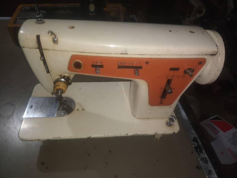 Singer sewing machine 0