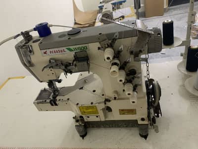 Flat lock machine in good condition