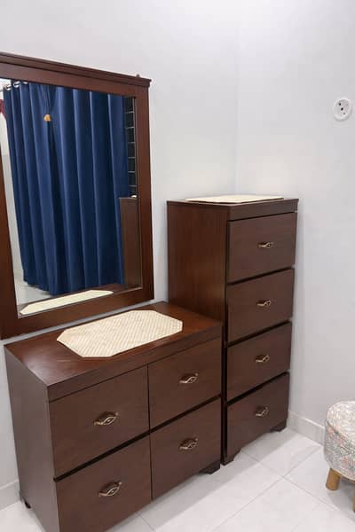 Pure Wood Dressing Table with Mirror & 4 drawer Chester