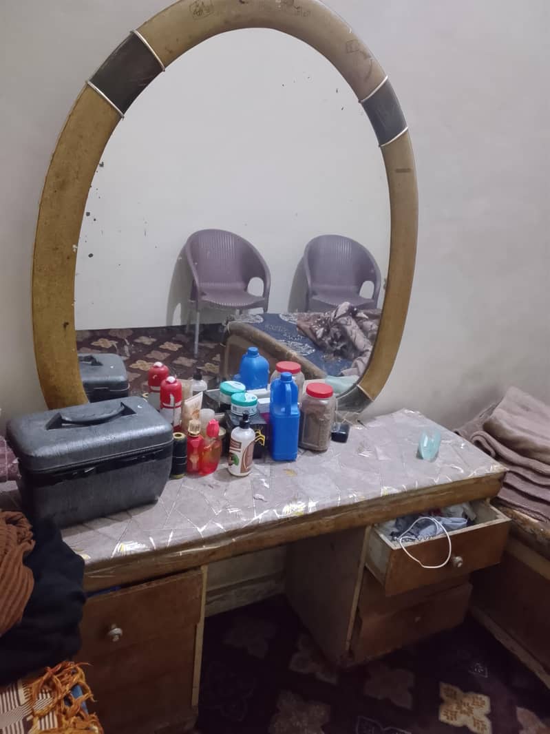 Dressing Table 2