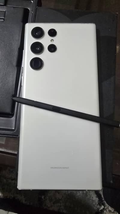 Samsung Galaxy S22 Ultra 5G | 12GB RAM 256GB | 9/10 Condition |