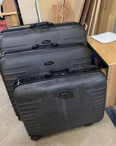 suit cases set of 3