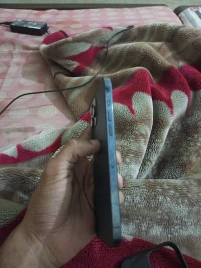 iPhone 12 pro max exchange pixel 5 and cash