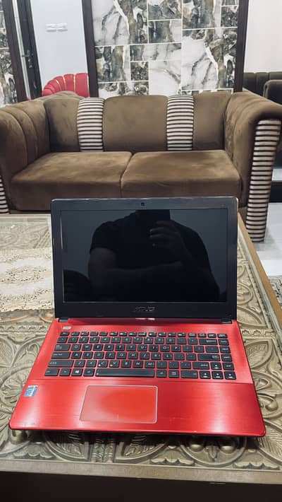 ASUS i7 4th gen with 2 Gb graphic card