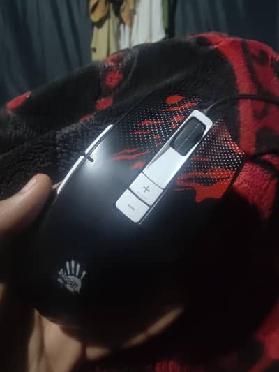 Bloody ES8 gaming mouse