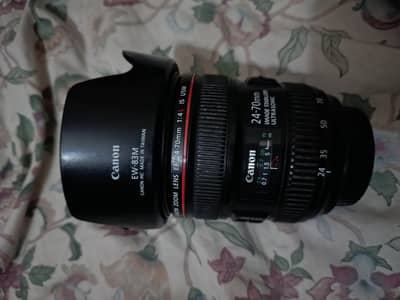Canon 24 70  AF 4.0 10/10 condition