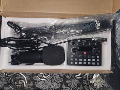 2 mics available hain