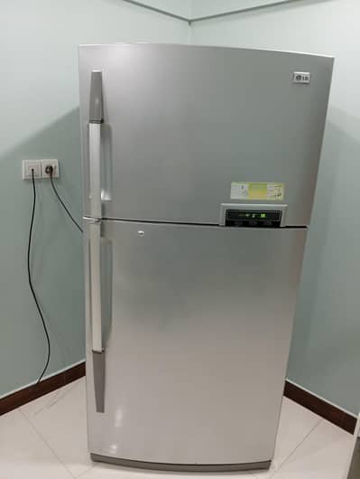 LG fridge all okay almost working condition