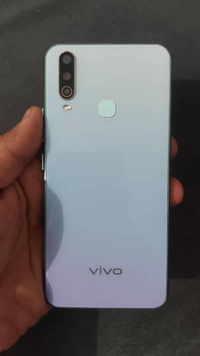 Vivo y17 8/256