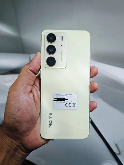 selling my REALME C75 IN very Good condition