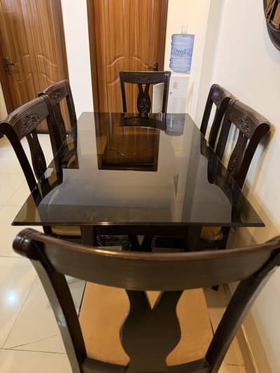 6 seater dining table