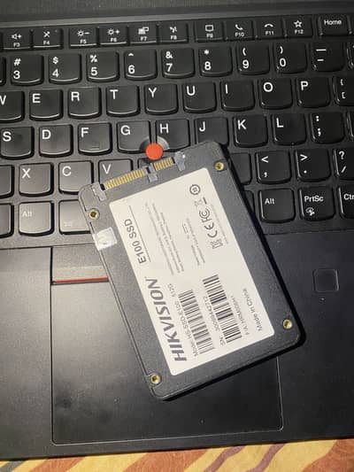 Hikvision E100 2.5” SATA SSD – 512GB | 6Gb/s | Fast Performance