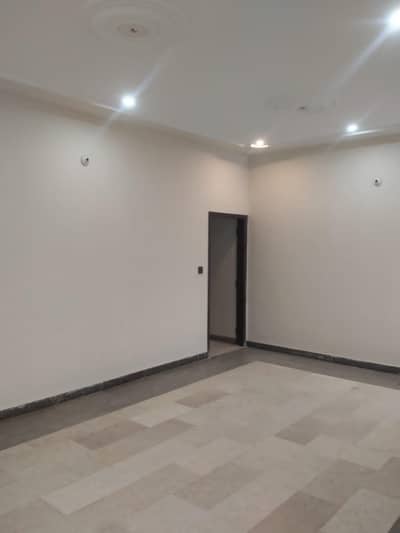 3 Bed D/D Portion Is For Rent