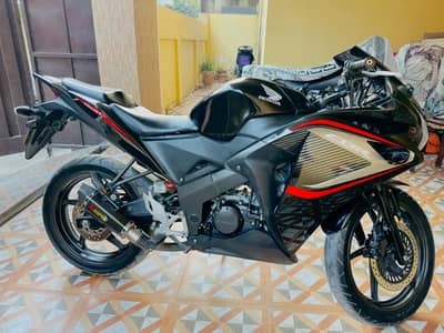 Honda CBR 150 japan