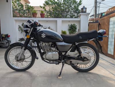 SUZUKI GS 150 - 2017