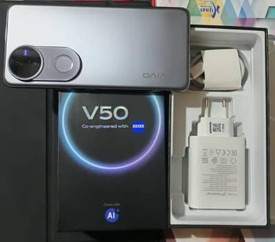 Vivo V50 12/512 Good Condition