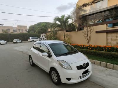 TOYOT VITZ F 1.0cc MODEL 2007 REG. 2010 ORIGINAL WHITE ONLY (75000) KM